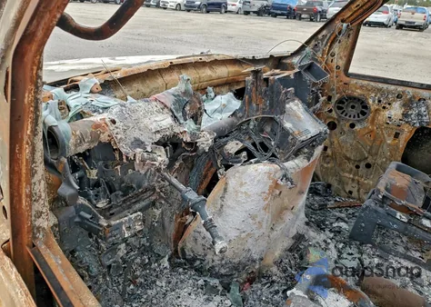 2011 Ford Econoline E350 Super Duty Wagon из США, поврежденный, VIN 1FBNE3BL7BDA67923